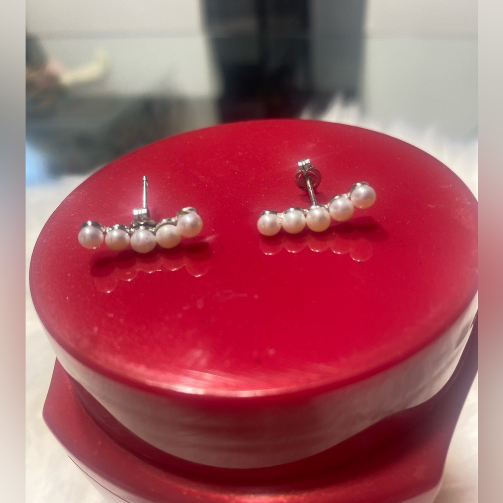 Pearl sterling silver earrings